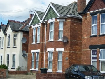 First floor 2 Bed Student Flat to rent, Alma Road